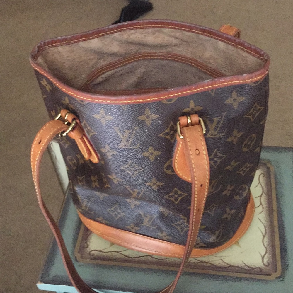 Authentic Louis Vuitton Handbag
